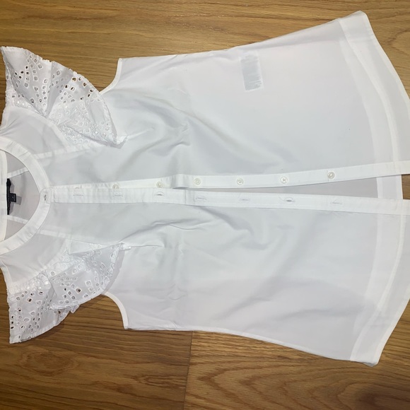 BANANA REPUBLIC button down with detailed sleeves - Picture 1 of 4